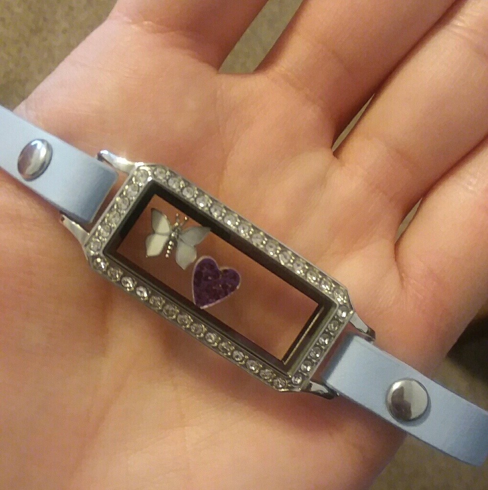 Origami Owl Bar Wrap Locket and Bracelet